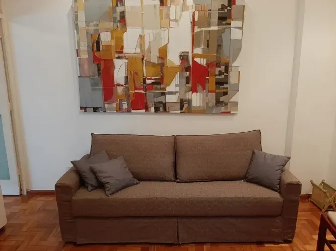 Conjugadão dividido em Sala / Quarto para locação