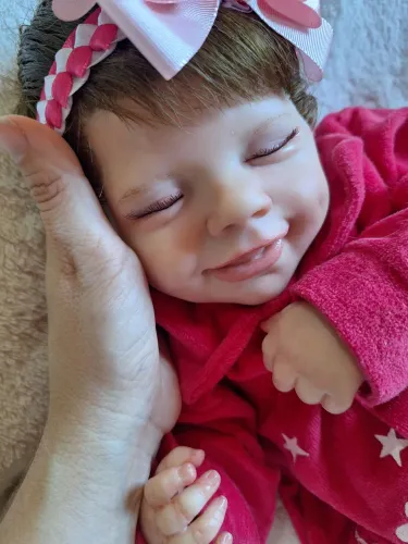 Boneca realista bebê reborn menina