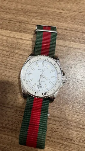 Relógio Gucci Dive YA136207 45mm Original Swiss Made Safira 200m