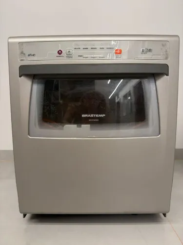 Máquina de lavar louça Brastemp 8 serviços