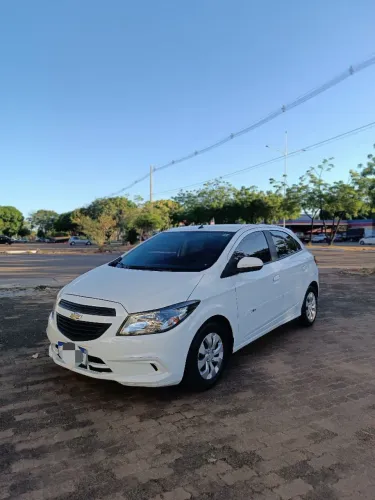 Chevrolet Onix JOY Hatch 1.0 8V Flex Mec. 4P 2019