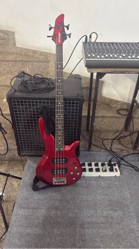 Baixo Yamaha RBX374
