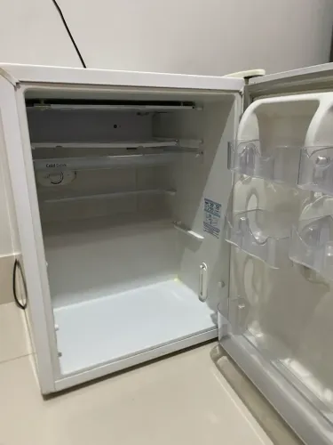 Frigobar 79 litros