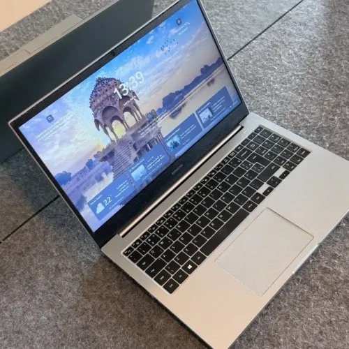 Notebook Samsung x50 i7 (10ª) | Nvidia GeForce MX110| 8gb de RAM | SSD de 512gb | Tela 15.