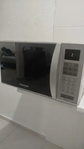 Microondas espelhado funcionando normalmente