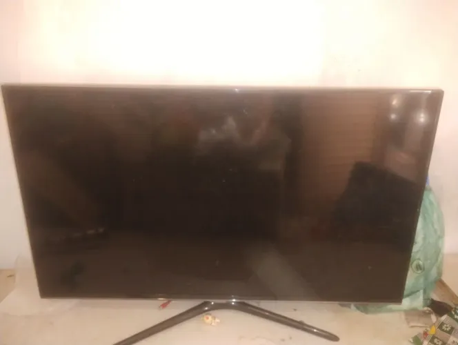 Tv Samsung com defeito 40"
