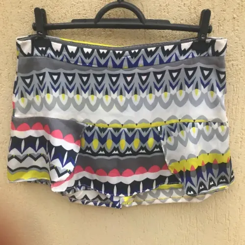 Short Saia Com Estampa Geométrica Da Marca Chocoleite