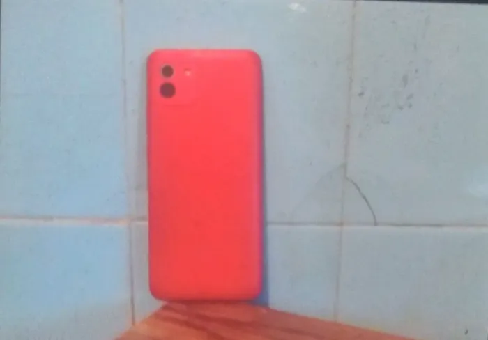 Cll Sansung galaxy a03 usado por 1 ano