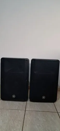 Par de caixas DBR15 yamaha seminovas