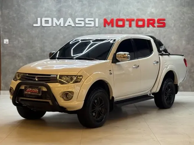 Mitsubishi L200 Triton HPE 3.2 CD TB Int.diesel AUT 2015