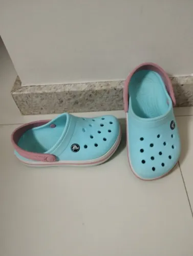 Crocs infantil - tam 33/34