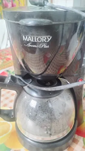 Vendo Cafeteira malory Aroma Plus