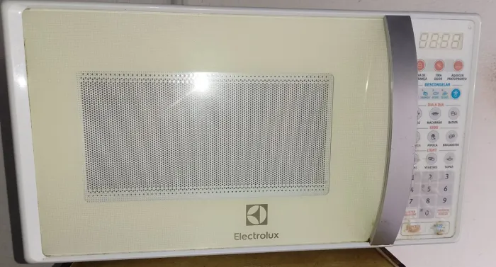 Microondas Electrolux 21 lts 220V