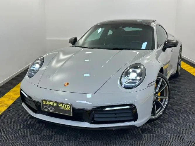 Porsche 911 Carrera Coupe 2021
