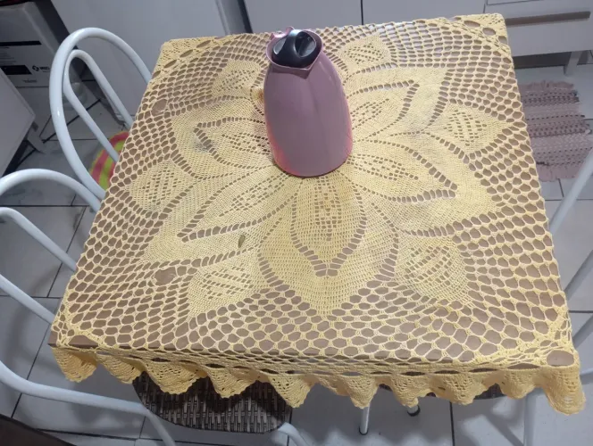 Mesa com 4 cadeiras