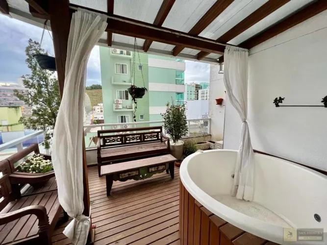Apartamento para Venda em Balneário Camboriú, Centro, 3 dormitórios, 3 suítes, 4 banheiros