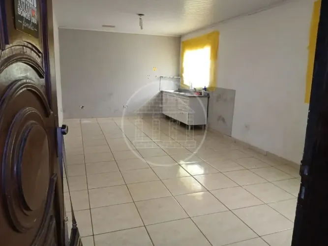 Casa para Locação com 2 Quartos (1 Suite) e 3 Vagas em Cipó, Embu-Guaçu - SP