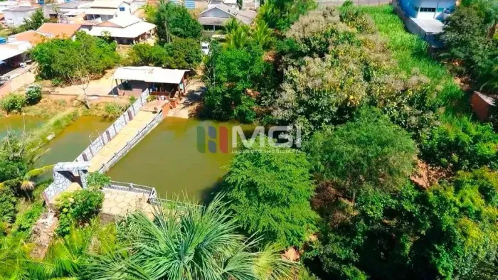 Chácara com Sobrado Completo à Venda em Caldas Novas