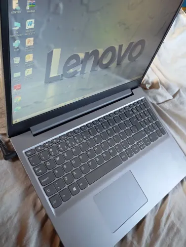 Notebook Lenovo core i5 10° geração 8GB de memória DDR4 SSD de 256GB somente venda