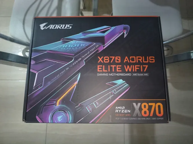 Vendo placaae nova na caixa zera X870 aorus elite wifi7