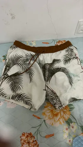Vendo short de praia 