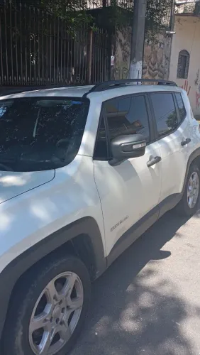 Jeep Renegade Sport T270 1.3 TB 4X2 Flex Aut. 2023