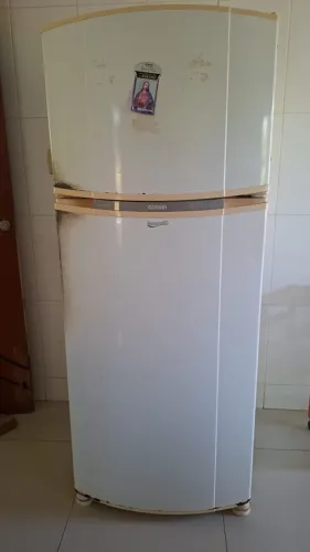 Vende geladeira