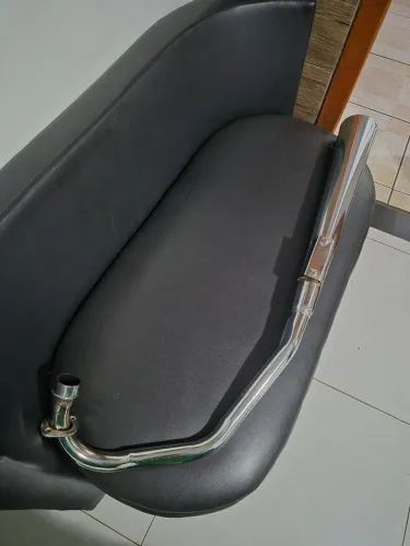 Escapamento de Moto-Semi novo