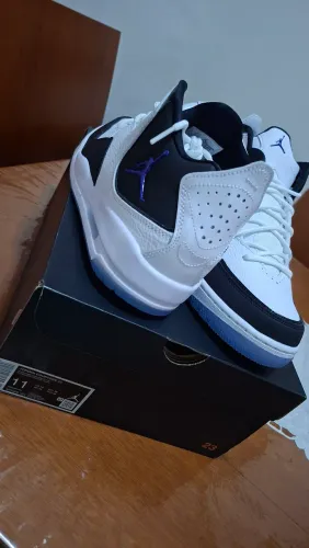 Tenis nike jordan cortside 23 tamanho 39 e 43