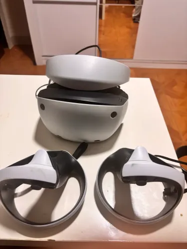 PlayStation VR2 do PlayStation 5 com os dois controles