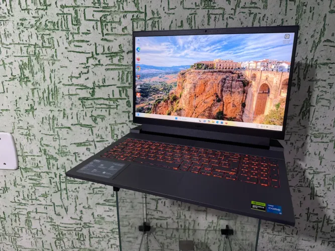 Notebook Gamer Dell Leia Com atenção !!!!!