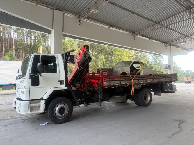 Ford Cargo Munck