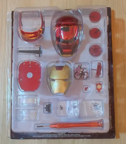 Capacete miniatura - Homem de Ferro Mark III