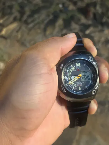 Vendo Citizen meia lua original