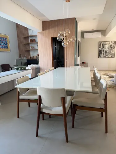 Mesa de Jantar 2,70m com 10 Cadeiras em Madeira Maciça e Vidro - Excelente Estado