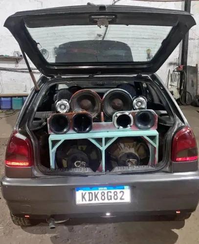Volkswagen Gol Geração II GL 1.6 8V 85cv Gasolina Mec. 2P 1998