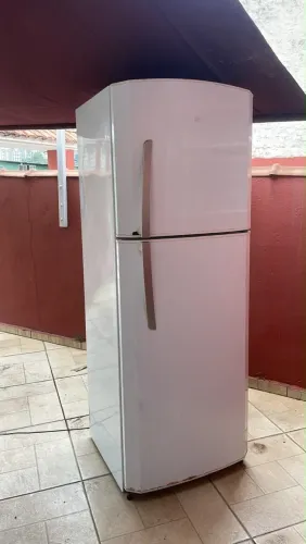 Geladeira 403 litros