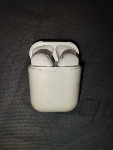 Air pods novos (obs: apenas sujo) (NÃO DE CERA!!)
