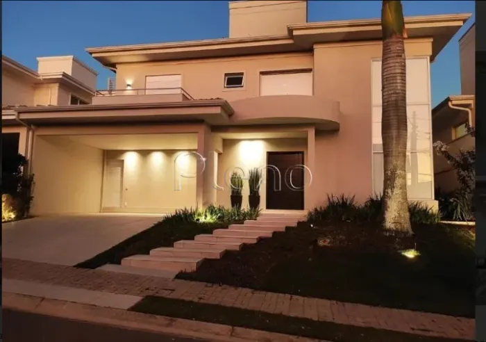 Casa à Venda no Condomínio Reserva das Palmeiras em Valinhos, no bairro Jardim Europa.