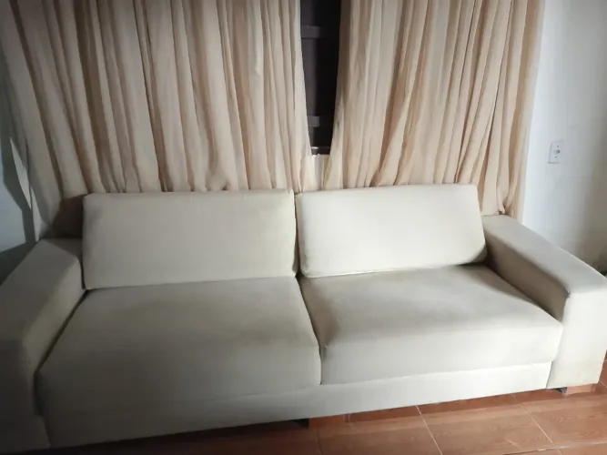 Sofá lindo confortável 