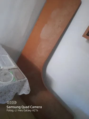 VENDE-SE MESA DE COMPUTADOR