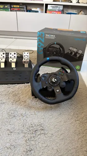 Vendo volante g923 da logitech em perfeito estado!