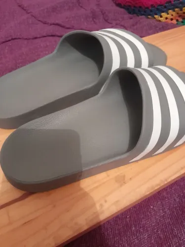 Chinelo Slide Adidas Prata