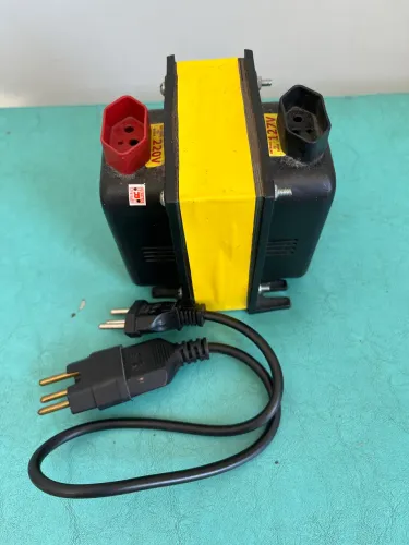 Transformador 127v 220v