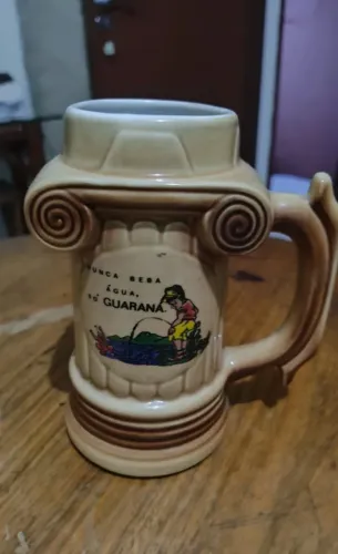 Canecas de Louça Decorativas