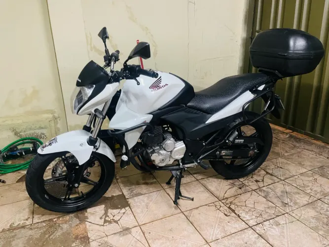 CB300R vendo ou troco moto custon ou lander X