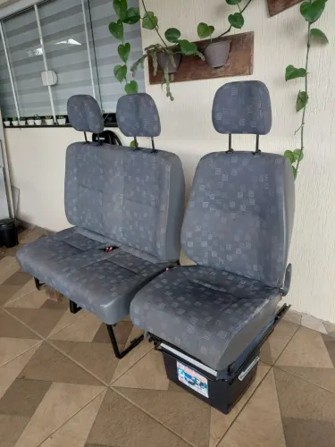 Vendo ou troco banco da sprinter 2002 a 2012