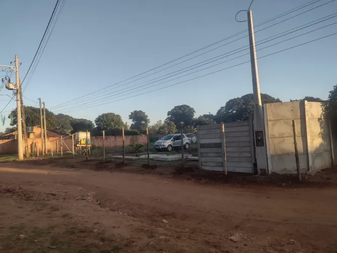 Chácara no Sairá com entrada no antigo posto Luzia