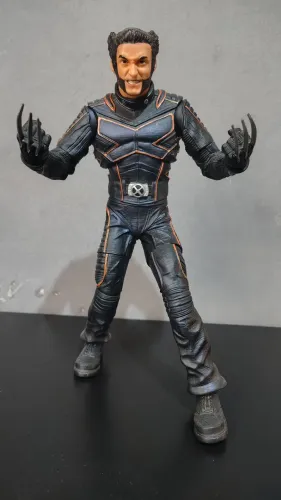 Boneco Marvel Toybiz Wolverine 