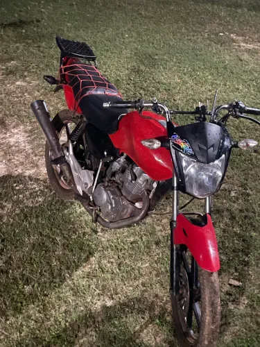 Titan 125 troco em titan 150 carburada